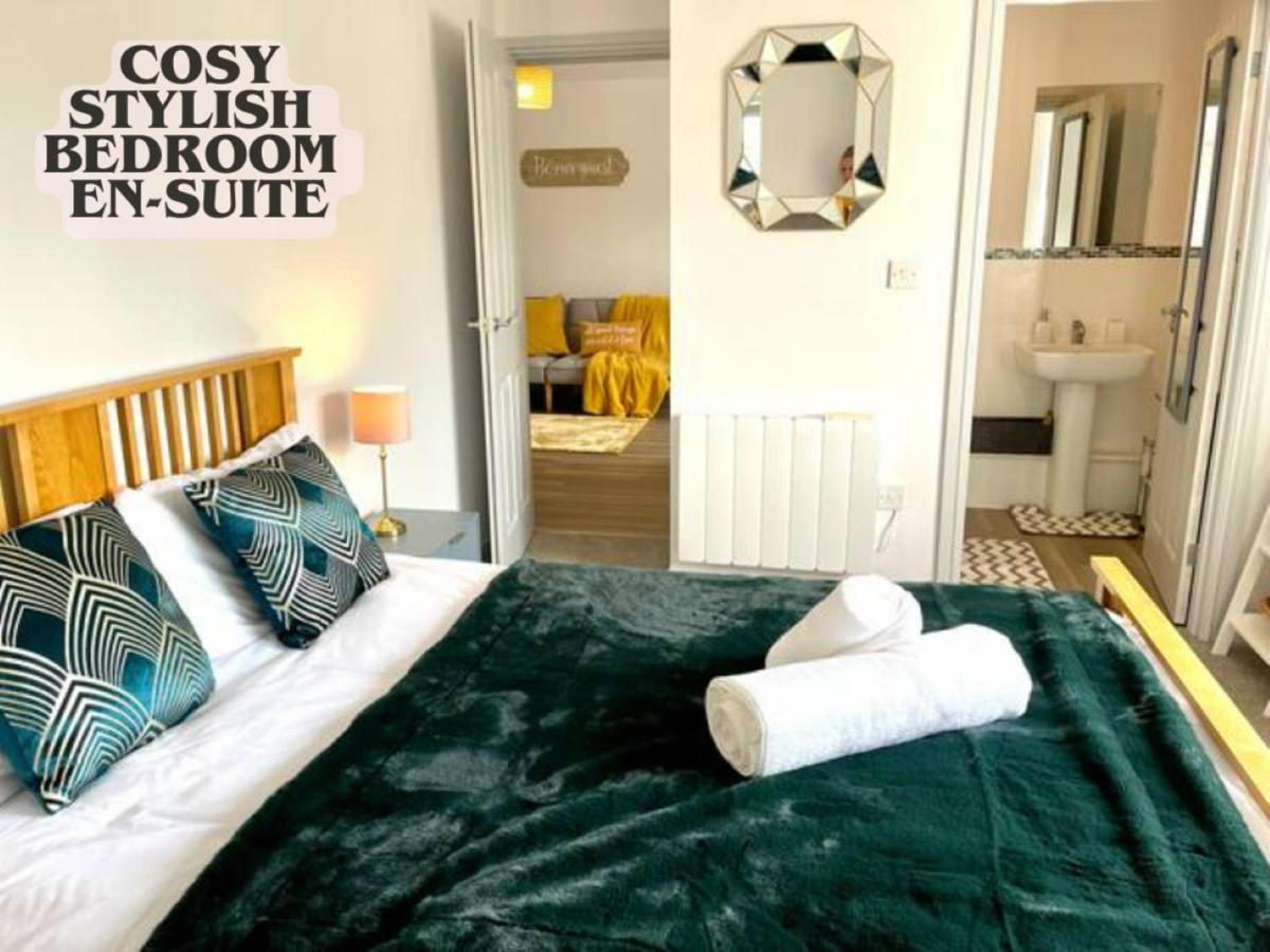 Stylish Cosy And Bright Apartment - Fantastic Location - Perfect For Business Or Solo Travellers Bishop's Stortford Esterno foto